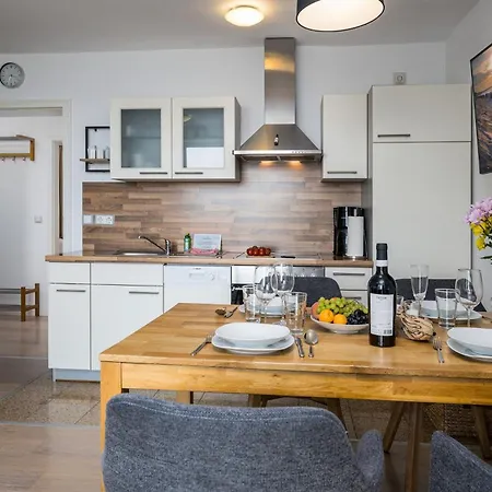 Lejlighed - Kamin, Meerblick, Sauna, Fitness - Hafenliebe